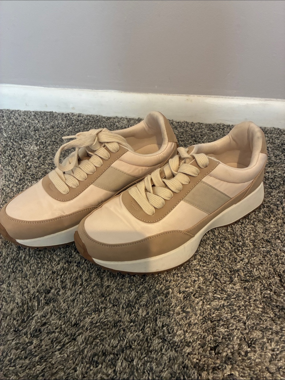 Dolce Vita Beige and Tan Platform Lace-Up Sneakers